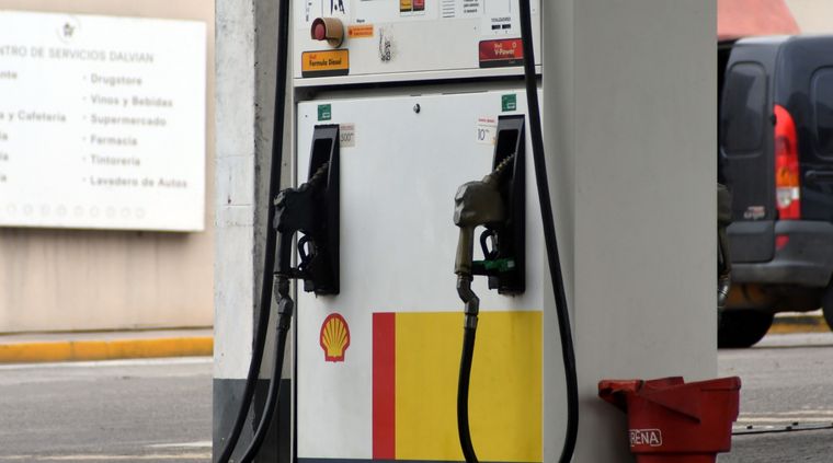 Los descuentos en nafta en Shell y en YPF toda la semana. Los descuentos en nafta en Shell y en YPF toda la semana.