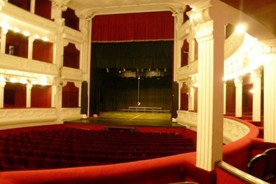 MDZol | Foto: La política del siglo XXI se ha vuelto inseparable de la lógica comercial del espectáculo.