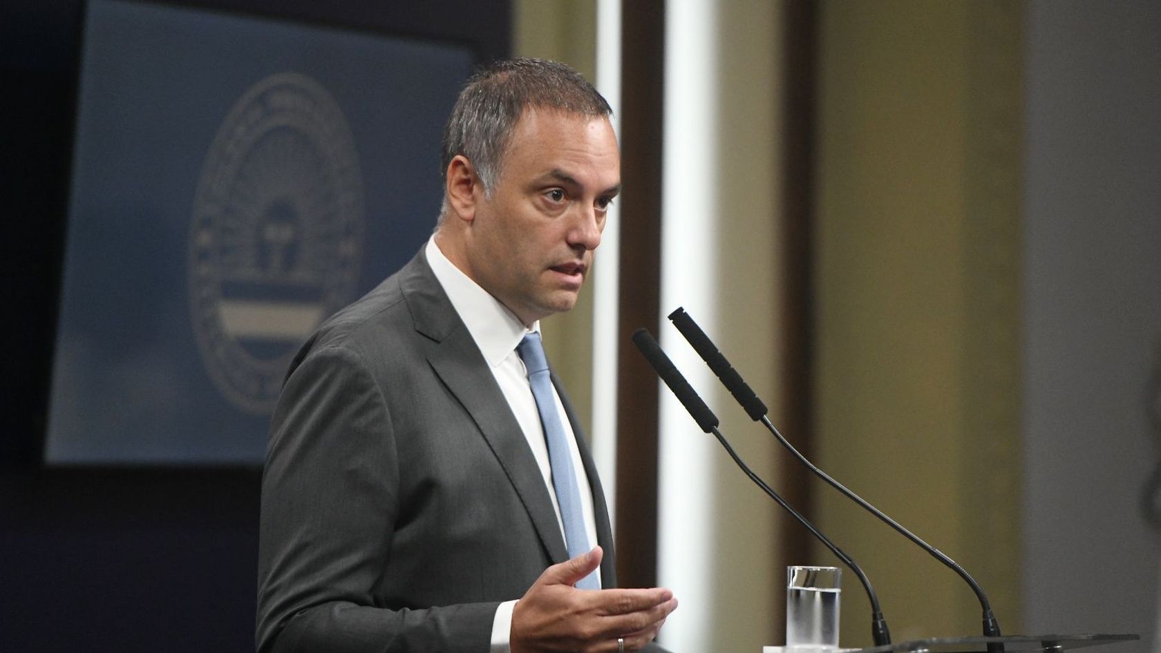 Manuel Adorni podría ser interpelado por el Congreso