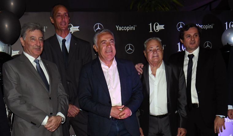 El gobernador Cornejo honró con su presencia este importante cumpleaños. El gobernador Cornejo honró con su presencia este importante cumpleaños.