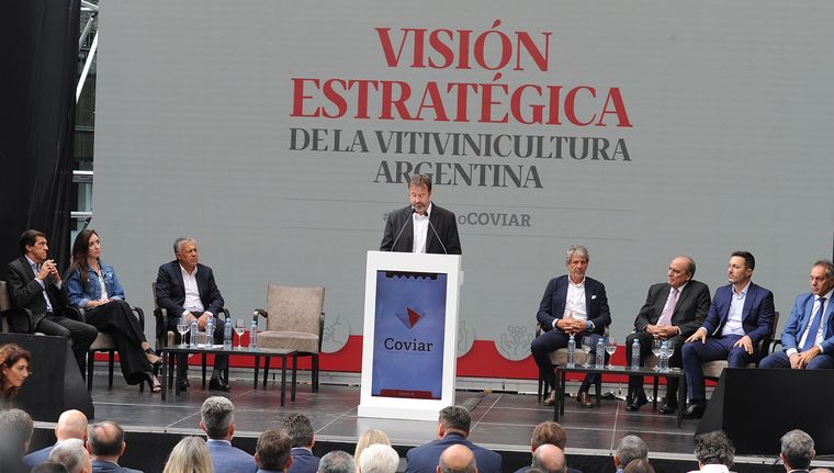 El presidente de la Coviar habló en el Hyatt con pedidos contundentes al Gobierno nacional Foto: Alf Ponce Mercado/MDZ