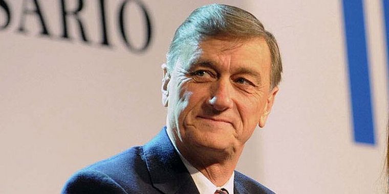 Continua la junta de firmas contra la rereelección. Foto: Télam