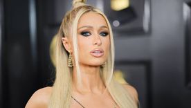 Con un extraordinario diseño, Hilton fue el centro de la escena en la semana de la moda de París