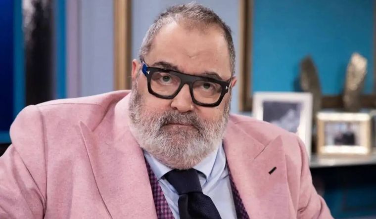 Una buena para Jorge Lanata, que recibió el alta médica y está recuperándose en su hogar.