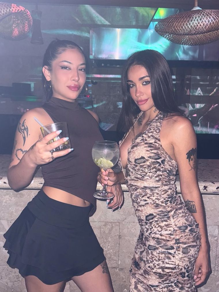 La artista viajó en familia a Costa Rica. La artista viajó en familia a Costa Rica.