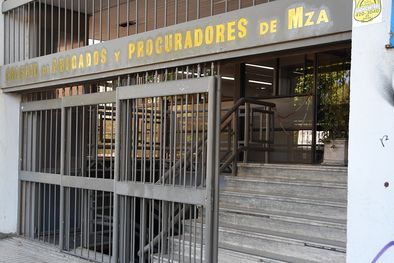 MDZol | colegio abogados y procuradores sede (5).JPG