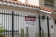 La derogación de la ley de alquileres y la caída del turismo generaron una oferta histórica.