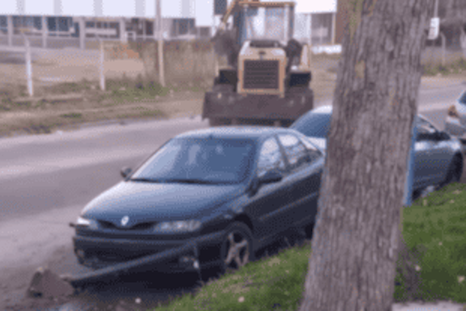 Tras el triunfo de Argentina, un hombre manejó borracho una máquina y chocó contra siete autos. Tras el triunfo de Argentina, un hombre manejó borracho una máquina y chocó contra siete autos.