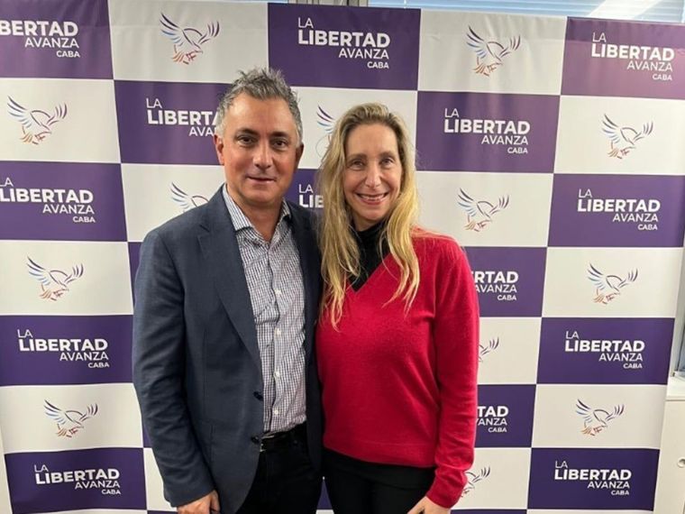 Karina Milei y Sebastián Pareja en una actividad de LLA