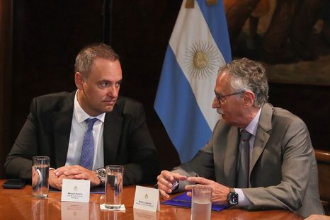 Adorni con Mario Lugones, a finales de febrero Adorni con Mario Lugones, a finales de febrero