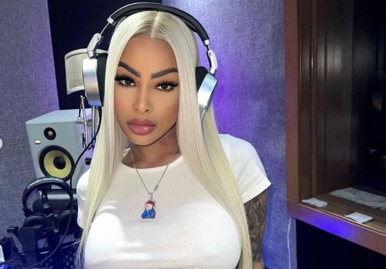 Yailin la más viral confirmó su romance con Tekashi69.