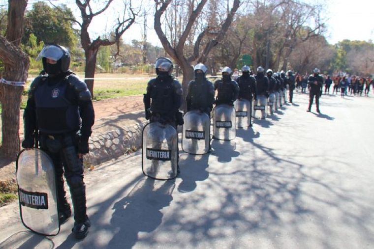 Unos 400 agentes de Policía estarán abocados al operativo de seguridad para el partido del Tomba Foto: Ministerio de Seguridad de Mendoza