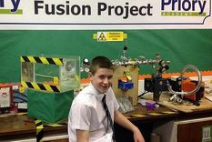 con solo 13 anos, construyo un reactor de fusion nuclear