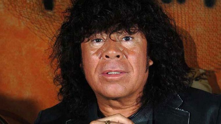 La Mona Jiménez está internado por una gastroenteritis aguda.