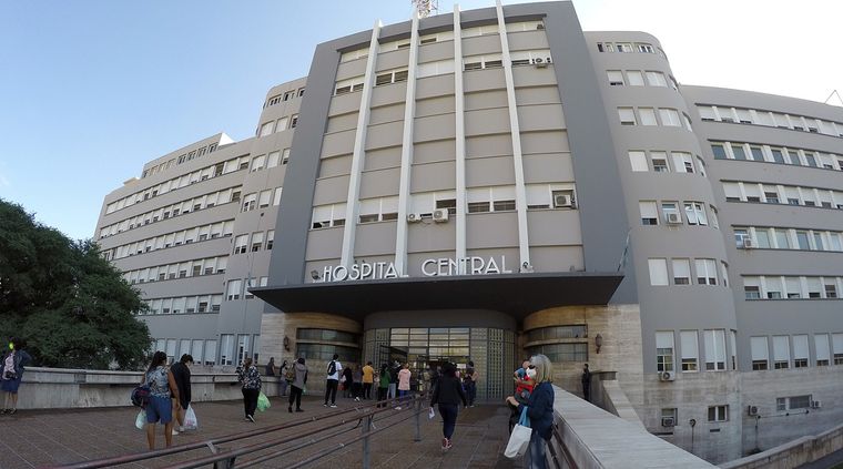 Hospital Central. Foto: ALF PONCE MERCADO / MDZ