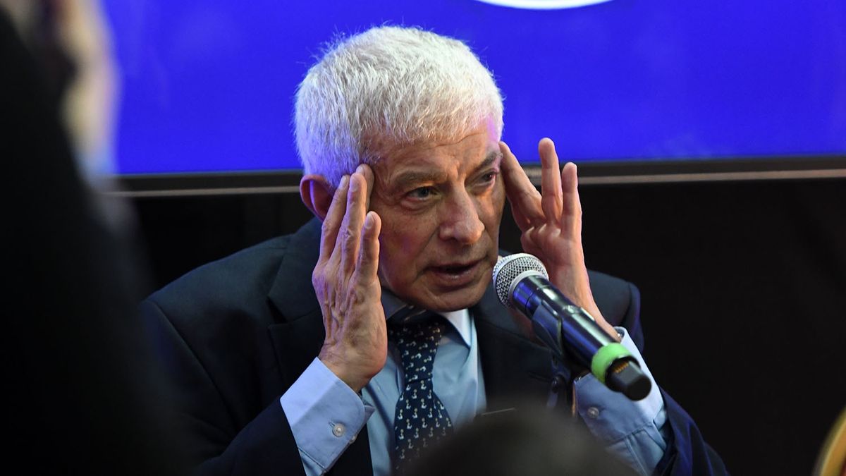 Cúneo Libarona defendió a Manuel Adorni por sus viajes: 