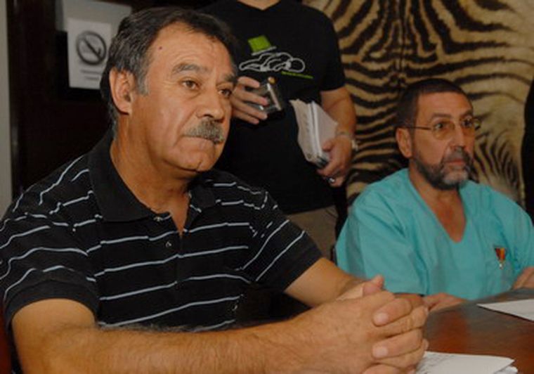 Oscar Ramírez quiso conformar a la prensa, pero no dio soluciones concretas. Foto: Nacho Gaffuri / MDZ