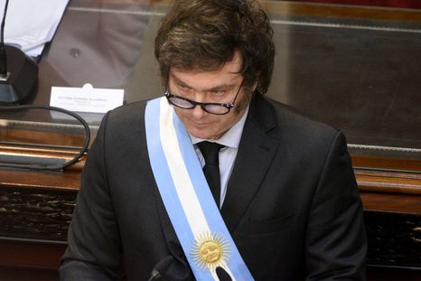 El Gobierno busca alternativas para tirar abajo las leyes de jubilaciones, moratoria y discapacidad. El Gobierno busca alternativas para tirar abajo las leyes de jubilaciones, moratoria y discapacidad.