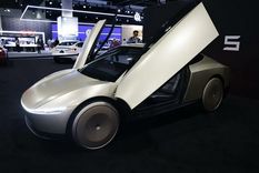 Tesla iniciará su anticipado servicio de robotaxi en Austin (EE.UU.) este domingo con un empleado de la compañía sentado en el asiento del copiloto. Foto: EFE