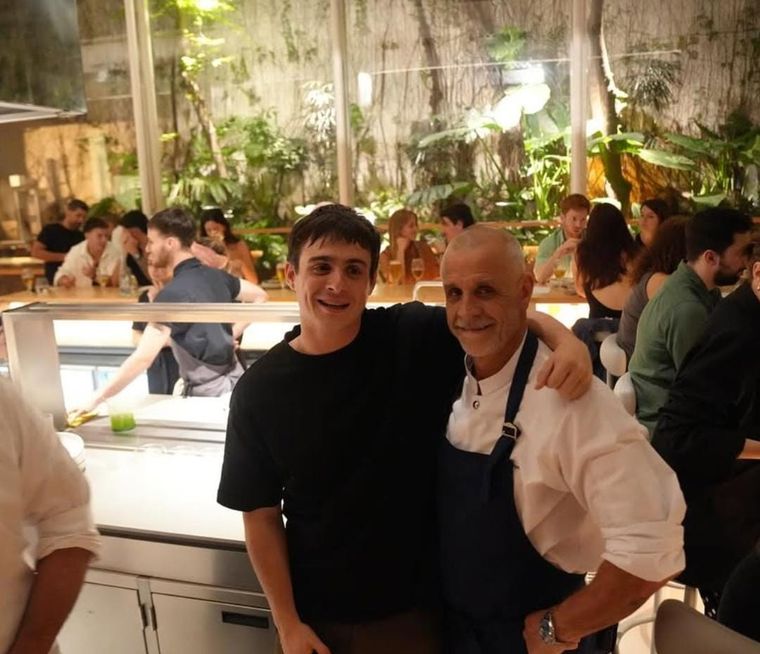 Hans Petersen. Hans Petersen.