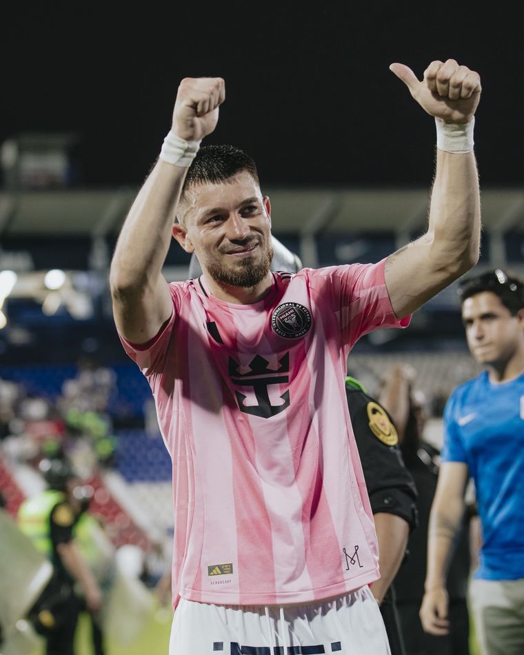 Cantero con la de Messi, tas el triunfo de Alianza Lima ante Inter Miami. Cantero con la de Messi, tas el triunfo de Alianza Lima ante Inter Miami.
