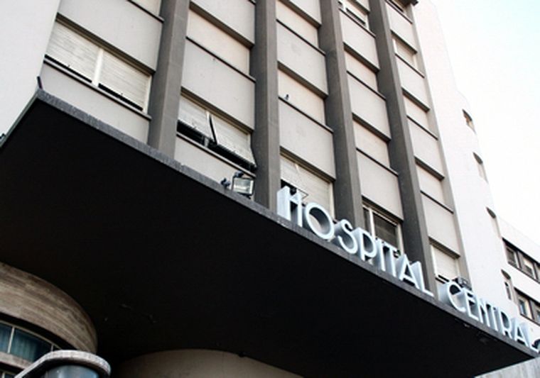El Hospital Central es uno de los efectores desde donde surgieron los rumores de la posible caída del convenio Foto: Nacho Gaffuri / MDZ