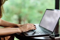 Tramitar la Constancia de Situación Profesional en México es sencillo y valida oficialmente tus estudios. Foto: Shutterstock