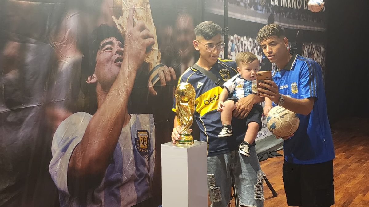 Córdoba vive a Diego Armando Maradona con una muestra inmersiva que emociona