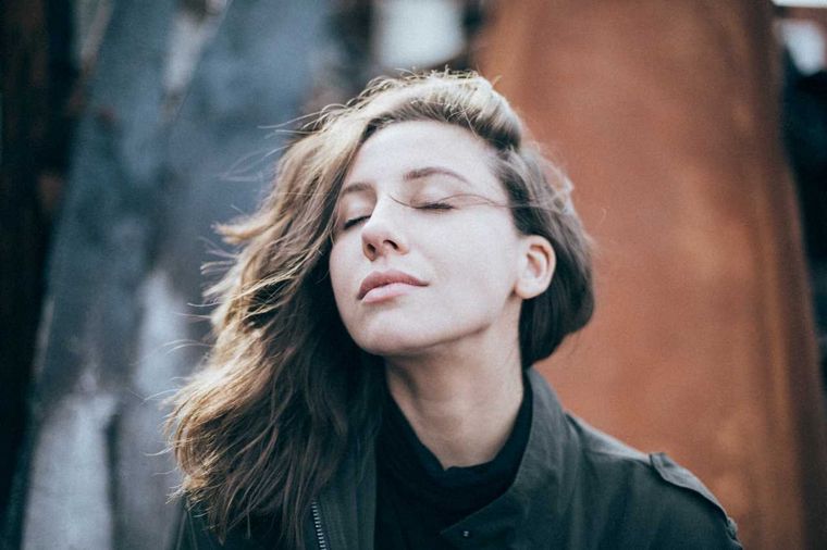 Cerdo no dejes de tener tu momentos de relax, esto también lo necesitas para recargarte de energía. Foto: Unsplash