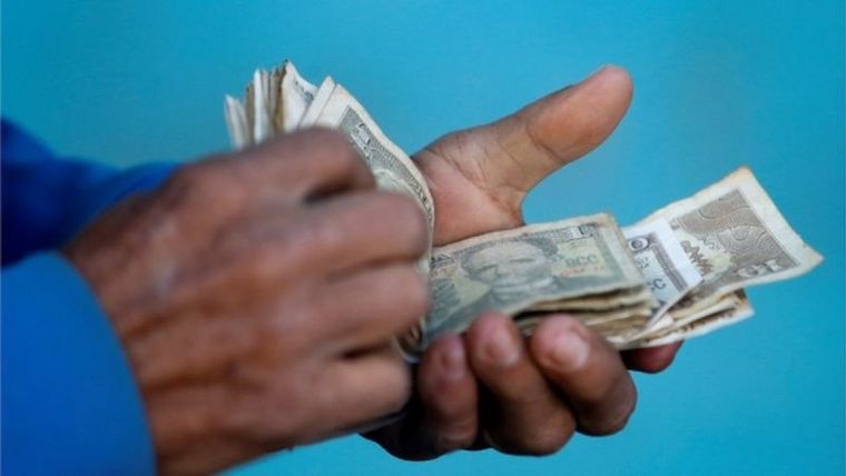Cuba tiene dos monedas de curso legal, pero eso cambiará en 2021.