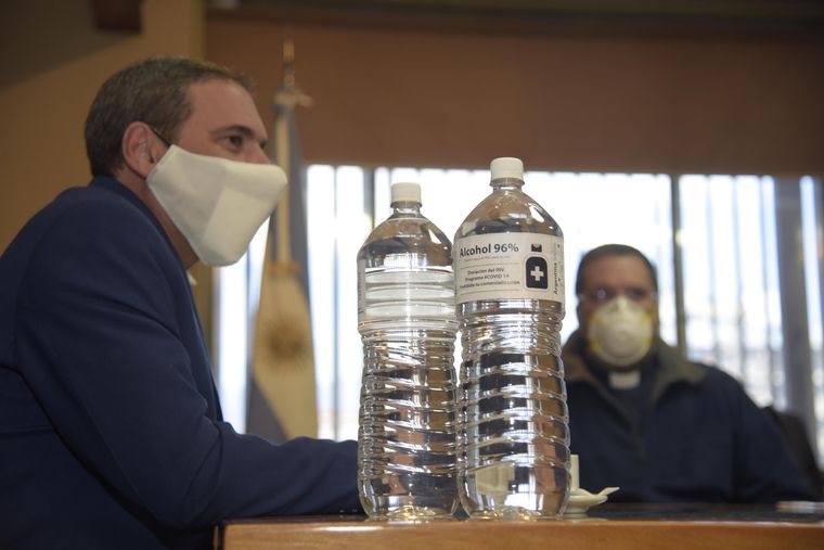 El INV dona alcohol.