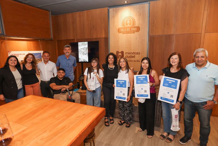 El programa Comprá en las Fiestas tuvo una gran participación y cerró con la entrega de los premios a vecinos que apostaron por el comercio local.