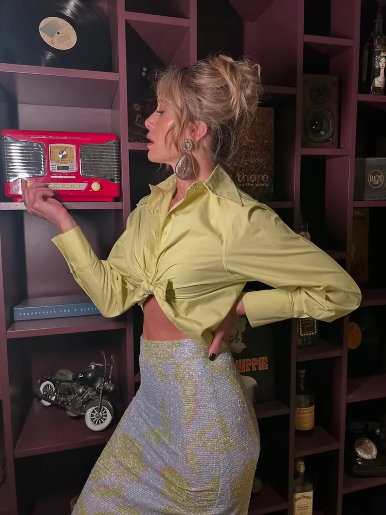 Cómo llevar glamour de día según Julieta Prandi. Cómo llevar glamour de día según Julieta Prandi.