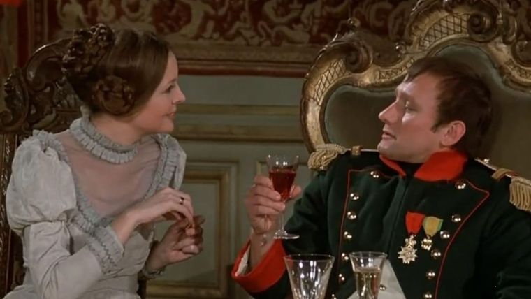 El actor tuvo una larga y excelente carrera en la actuación. El actor tuvo una larga y excelente carrera en la actuación.