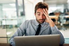 La inteligencia artificial analiza qué carreras pierden sentido frente a la automatización. La inteligencia artificial analiza qué carreras pierden sentido frente a la automatización.