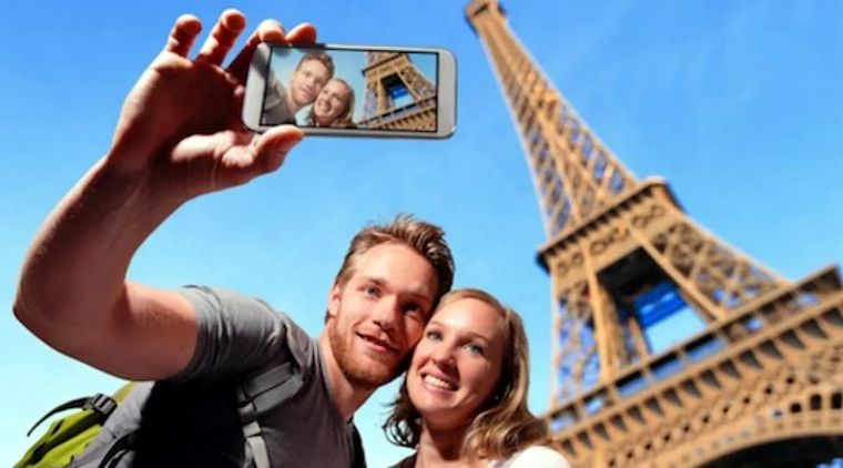 Ya es posible estar en exteriores sin mascarilla. Foto: computerhoy