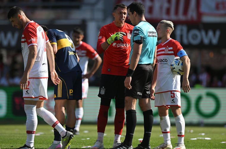 Fernando Muslera apuntó contra el arbitraje luego de la caída ante Boca.