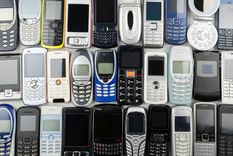 Tener un celular viejo puede tener un nuevo uso en la actualidad. Tener un celular viejo puede tener un nuevo uso en la actualidad.