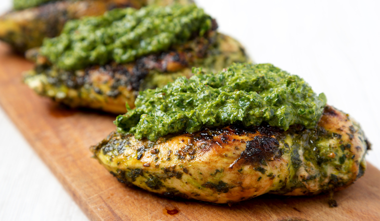 Pollo perfecto: la magia del chimichurri en tu parrilla Foto: Shutterstock