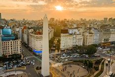 El balance anual señala que más de un millón de turistas visitaron Buenos Aires durante los diez fines de semana largos del 2025.