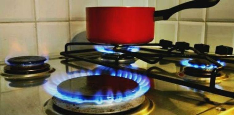 Comida En las dos instituciones se distribuyen alimentos.