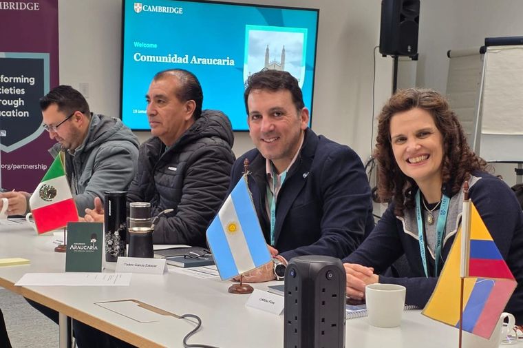 El encuentro reúne a ministros de Educación de América Latina y apunta a fortalecer el liderazgo para impulsar cambios reales en las escuelas. El encuentro reúne a ministros de Educación de América Latina y apunta a fortalecer el liderazgo para impulsar cambios reales en las escuelas.