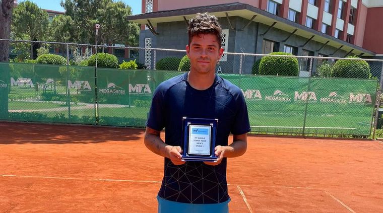Facundo Juárez Merecido premio para Facundo Juárez.