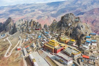 MDZol | Algunos turistas viajan hasta el Tíbet para presenciar la ceremonia Foto: Shutterstock