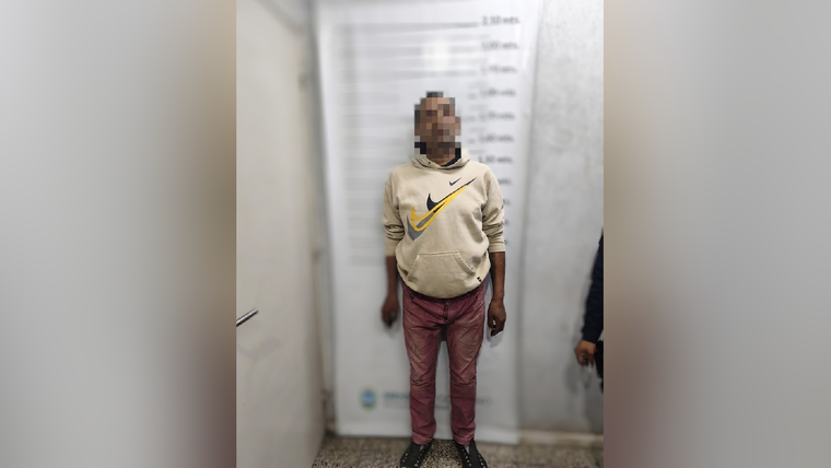 El sospechoso fue aprehendido tras ser identificado mientras realizaba una presunta conexión clandestina en el tendido eléctrico.&nbsp;