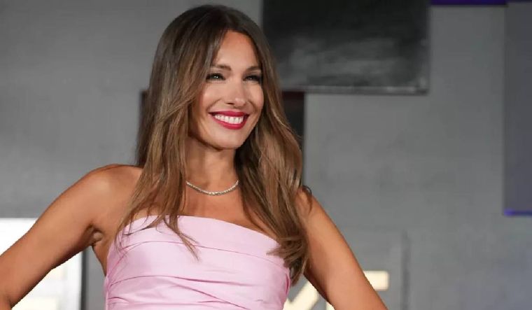 Pampita se confesó sobre los contenidos subidos de tono que recibe en sus redes sociales.
