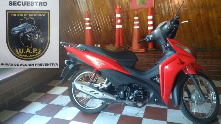Moto El vehículo que utilizaban los ladrones. Foto: Prensa Seguridad.