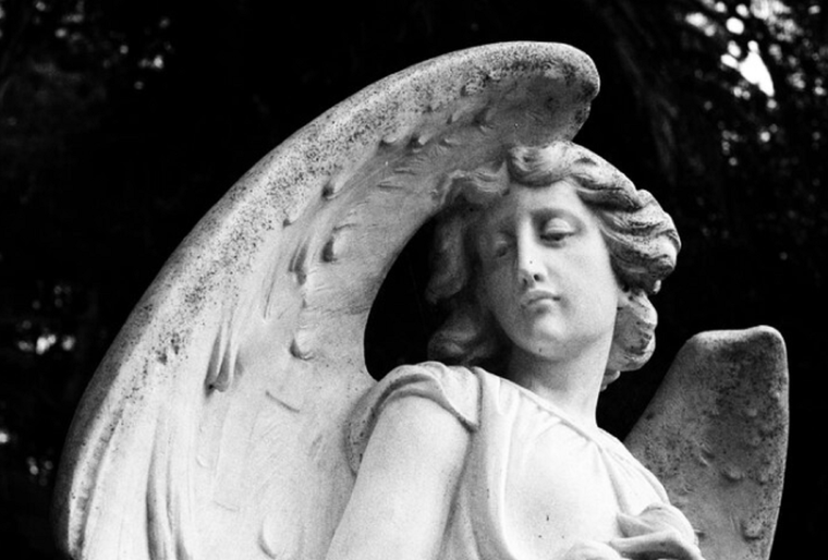 ángel de la guarda El mensaje celestial del 1° de mayo Foto: Fuente: Freepik