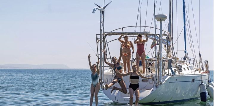 La miniserie nos hará emocionar hasta las lágrimas Foto: Netflix