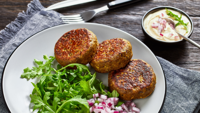 Receta para compartir en tu mesa unas hamburguesas llenas de sabor Receta para compartir en tu mesa unas hamburguesas llenas de sabor